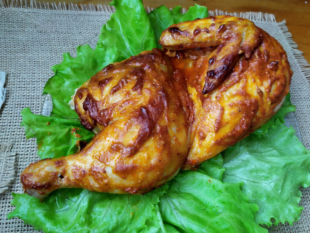 Chicken Baked in Tomato Sauce with Curry