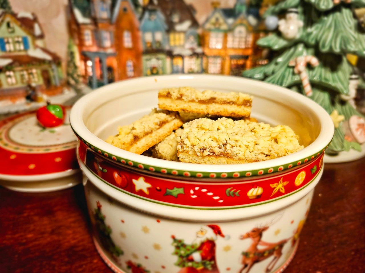 Viennese Cookies with Apple Jam