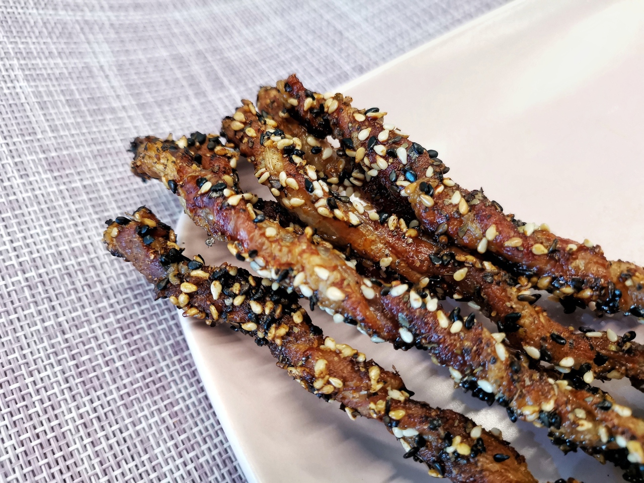 Crispy Bacon Sticks with Sesame