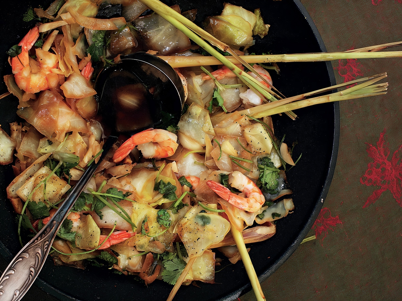 Cabbage with Shrimp and Lemongrass