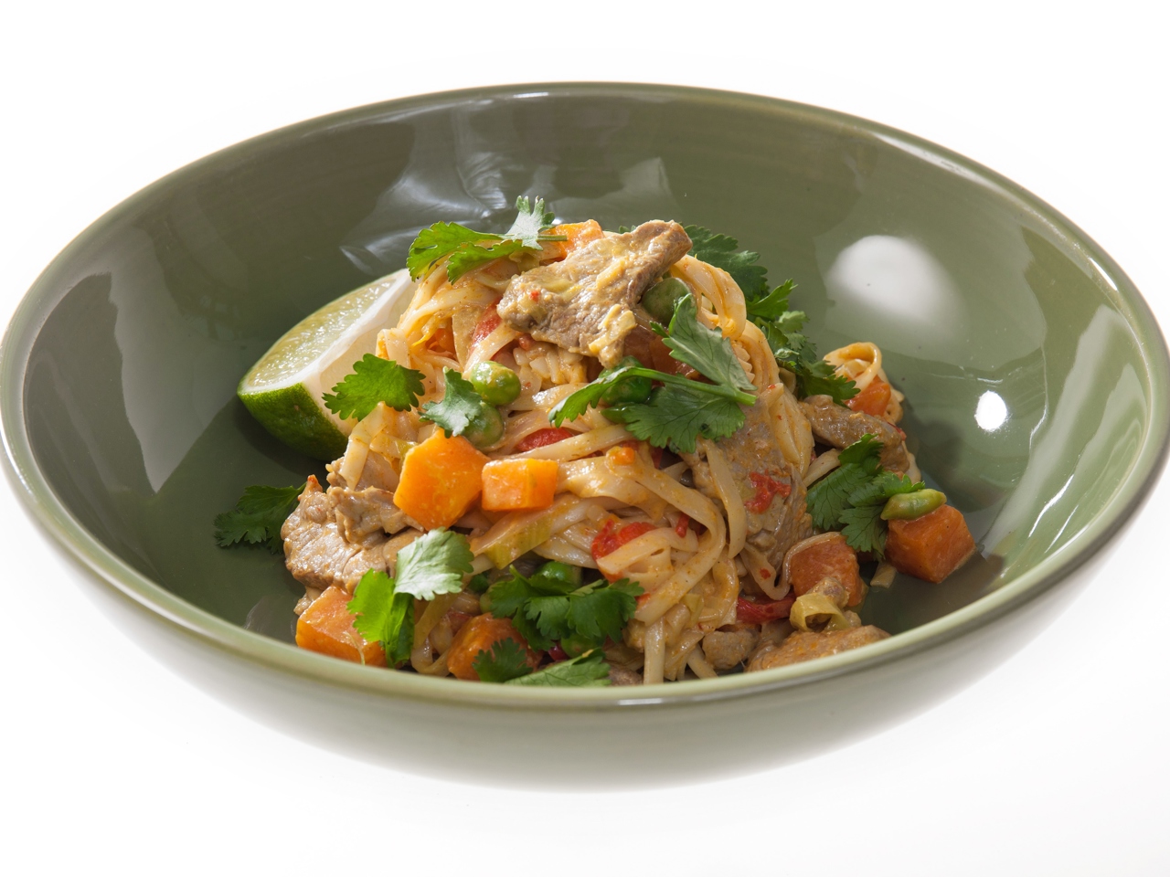 Wheat Noodles with Pork and Curry