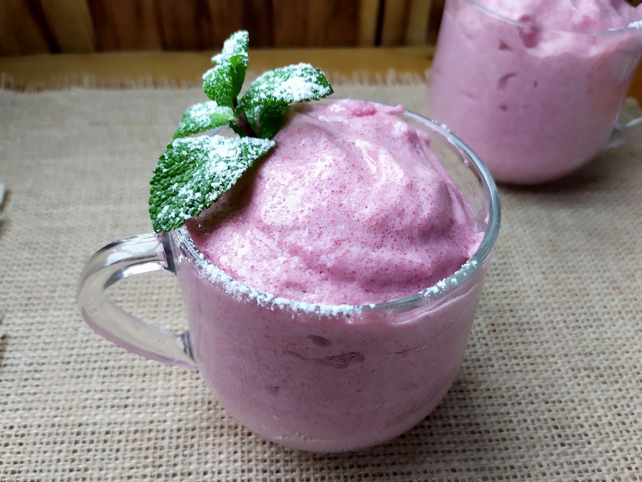 Berry Semolina Mousse