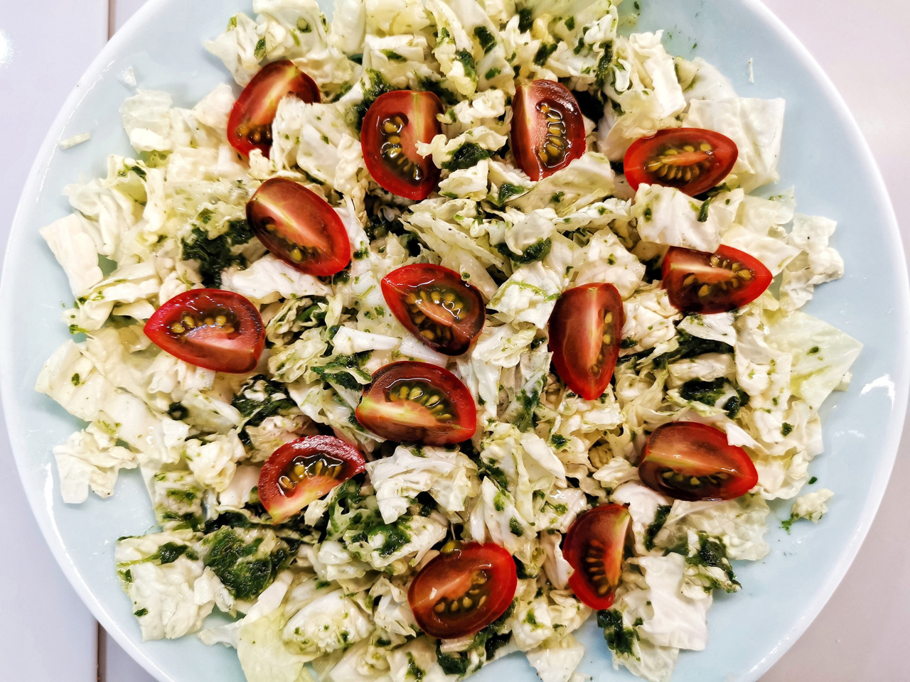 Chinese Cabbage Salad with Spinach