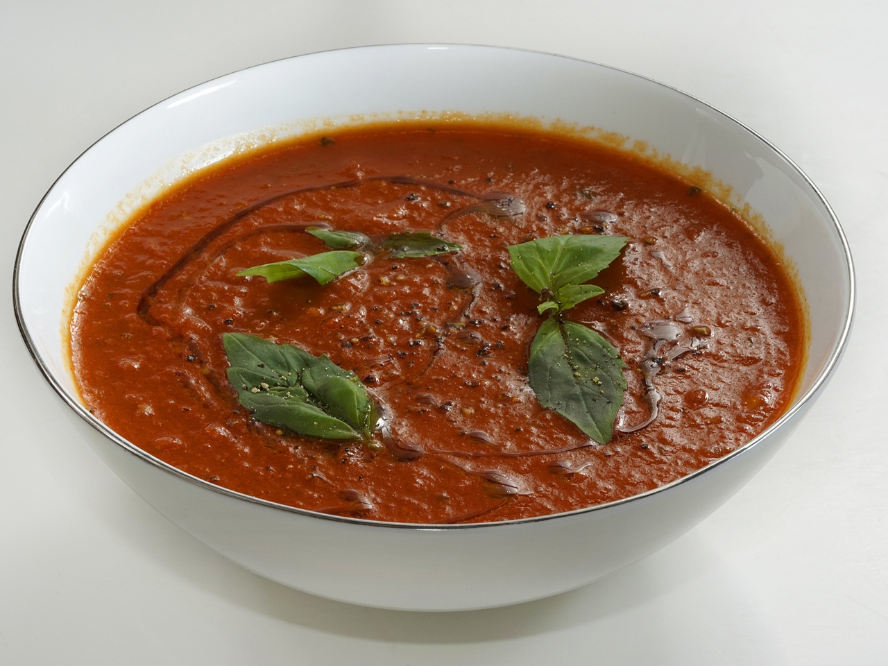 Sweet Pepper Soup with Roasted Garlic