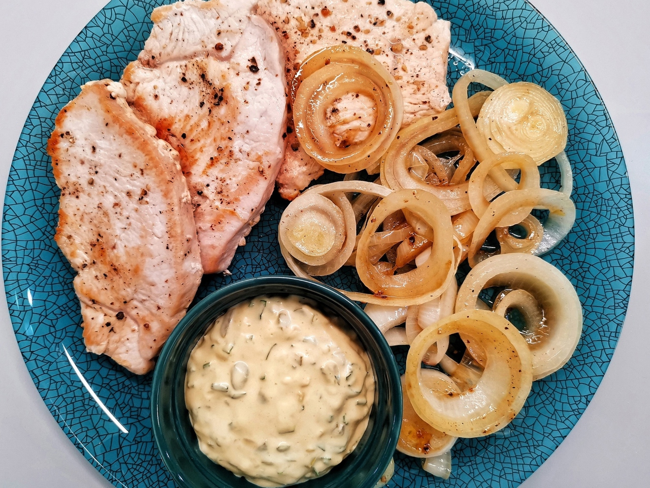 Turkey Breast Steaks in Spicy Sauce