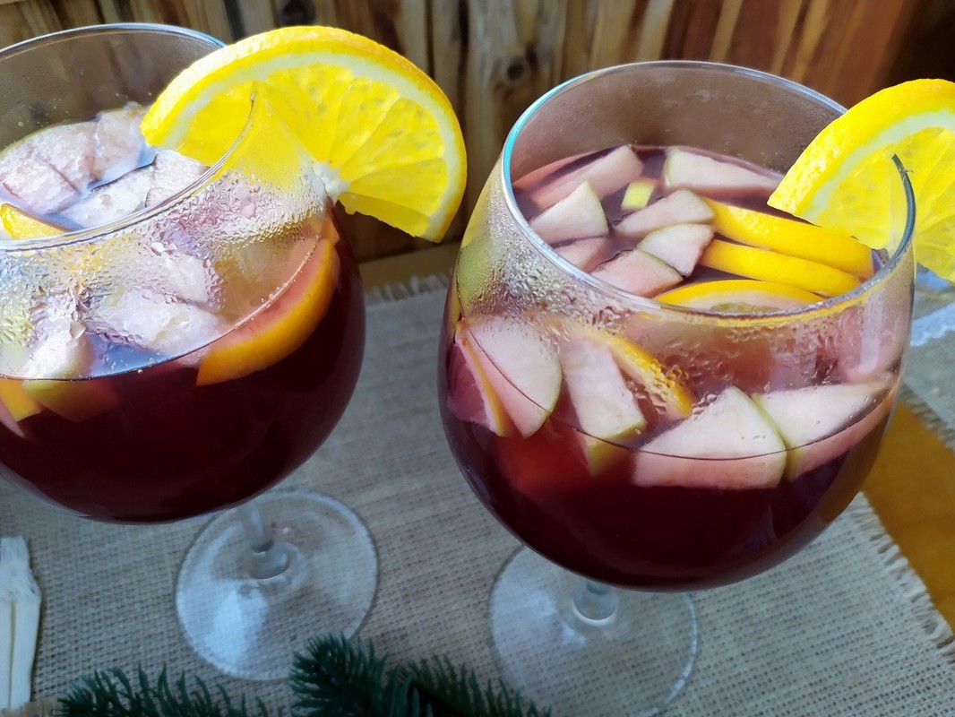 Non-Alcoholic Mulled Wine