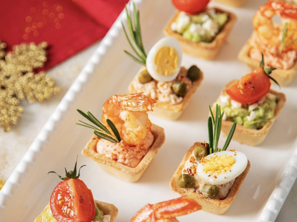 Tartlets with Tuna, Shrimp Cream, and Avocado