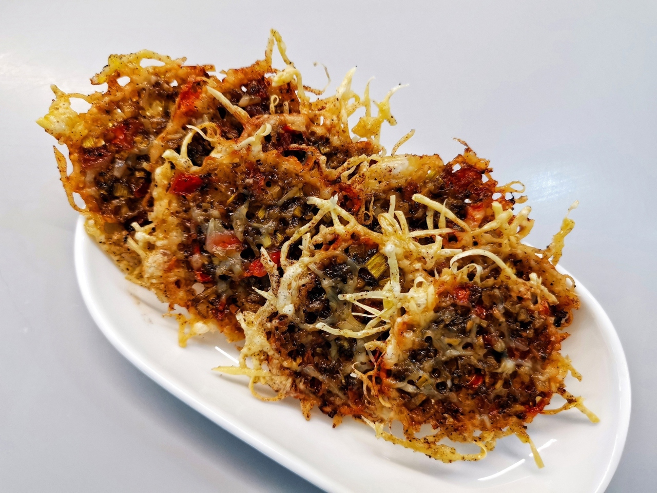 Cheese Chips with Pesto Sauce