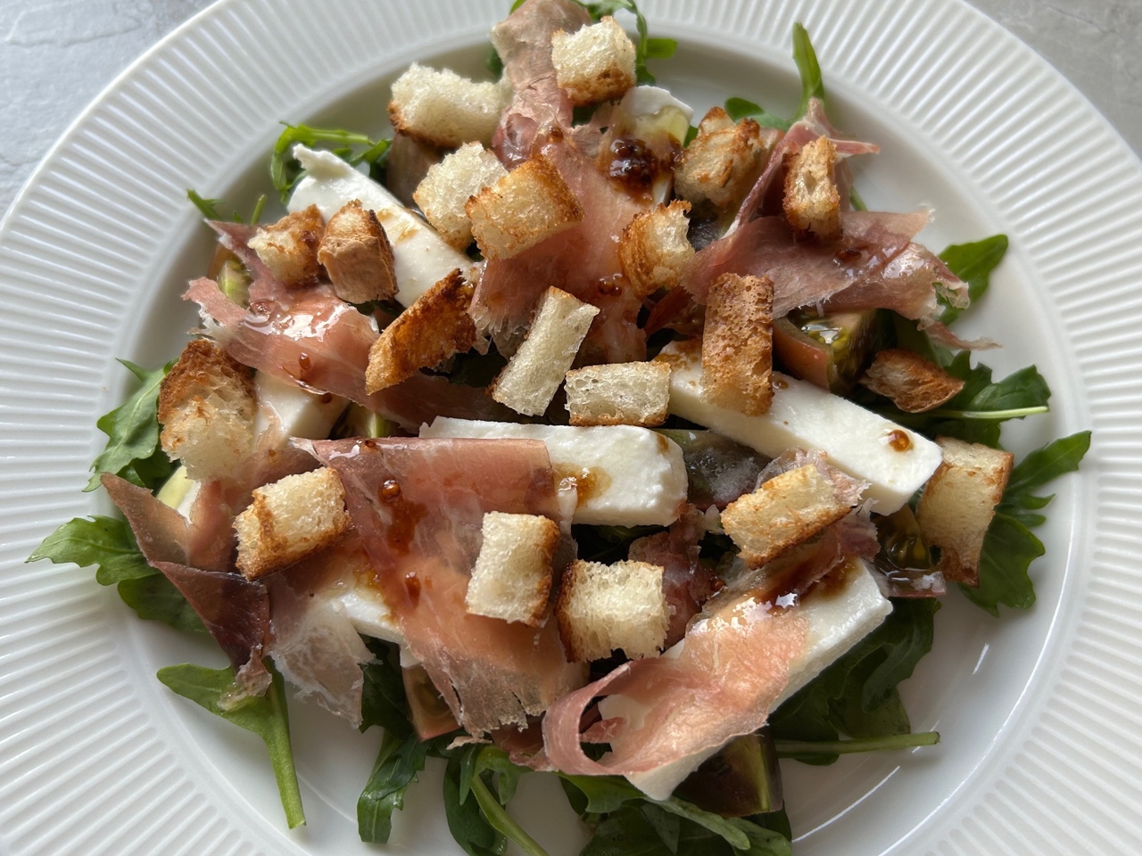 Salad with Ham and Arugula