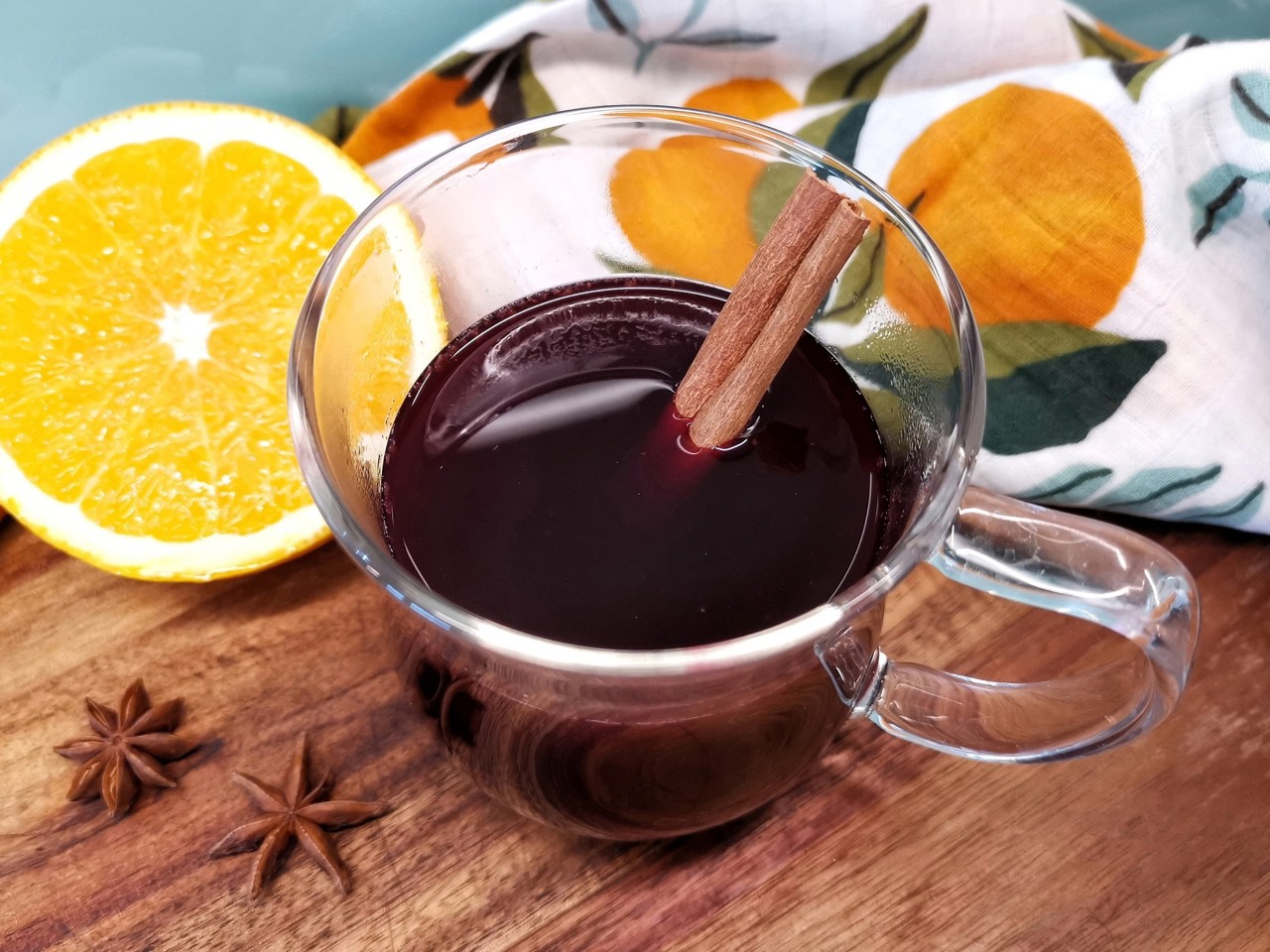 Mulled Wine with Honeysuckle and Orange