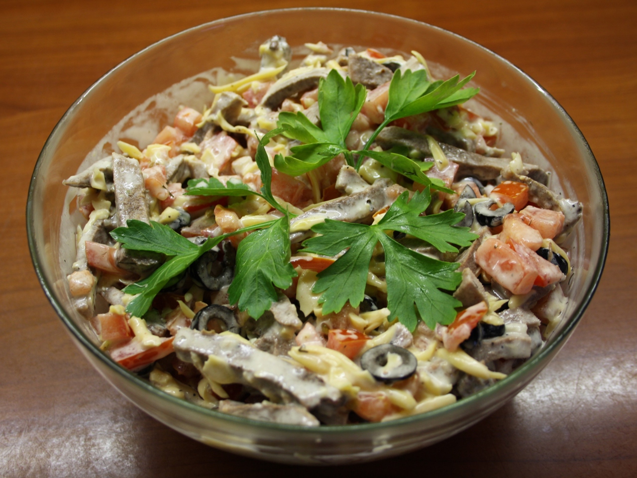 Beef Tongue Salad with Tomatoes and Cheese – European recipe