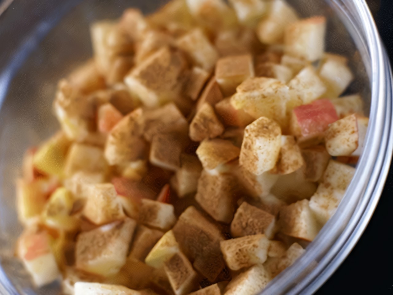 Apples with Cinnamon and Nuts for Pancakes or Strudel – European recipe