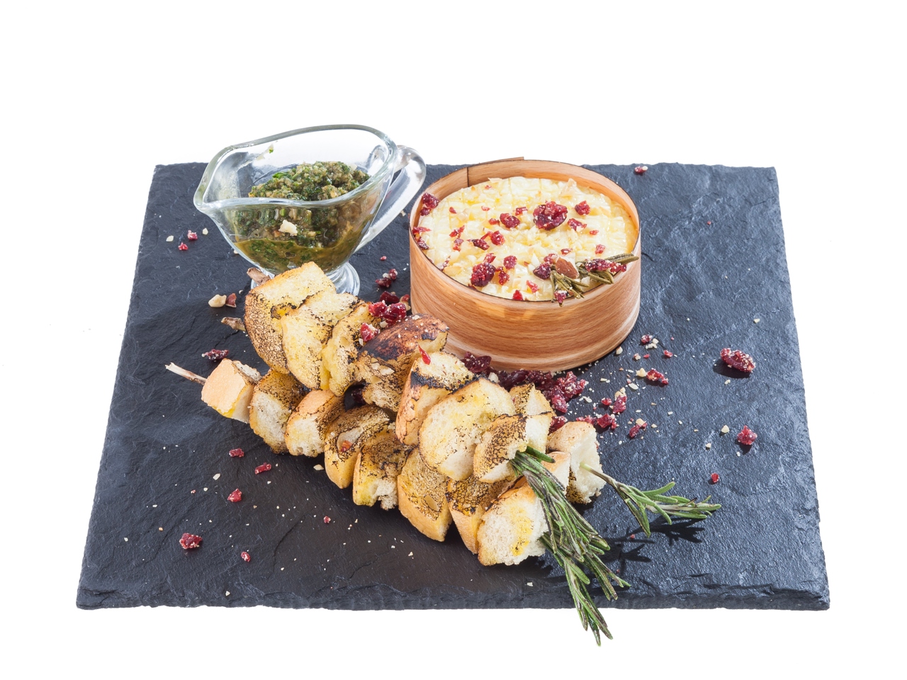 Baked Camembert with Chutney Sauce