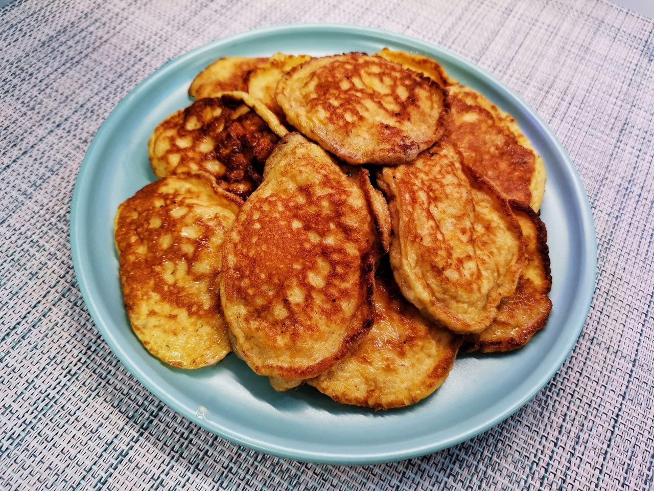 Tender Keto Pumpkin Pancakes
