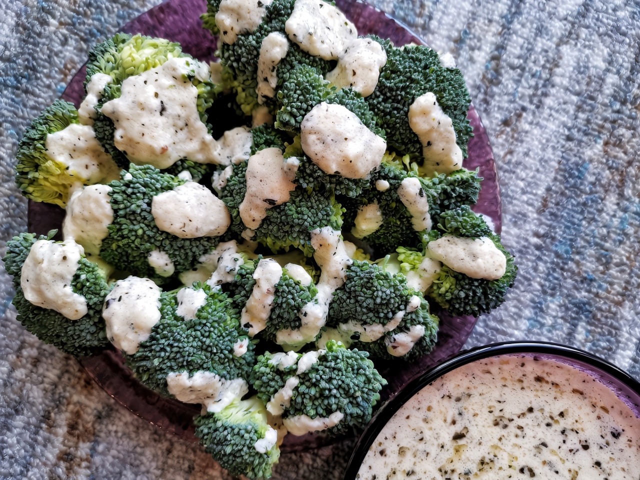 Broccoli in Creamy Cheese Sauce