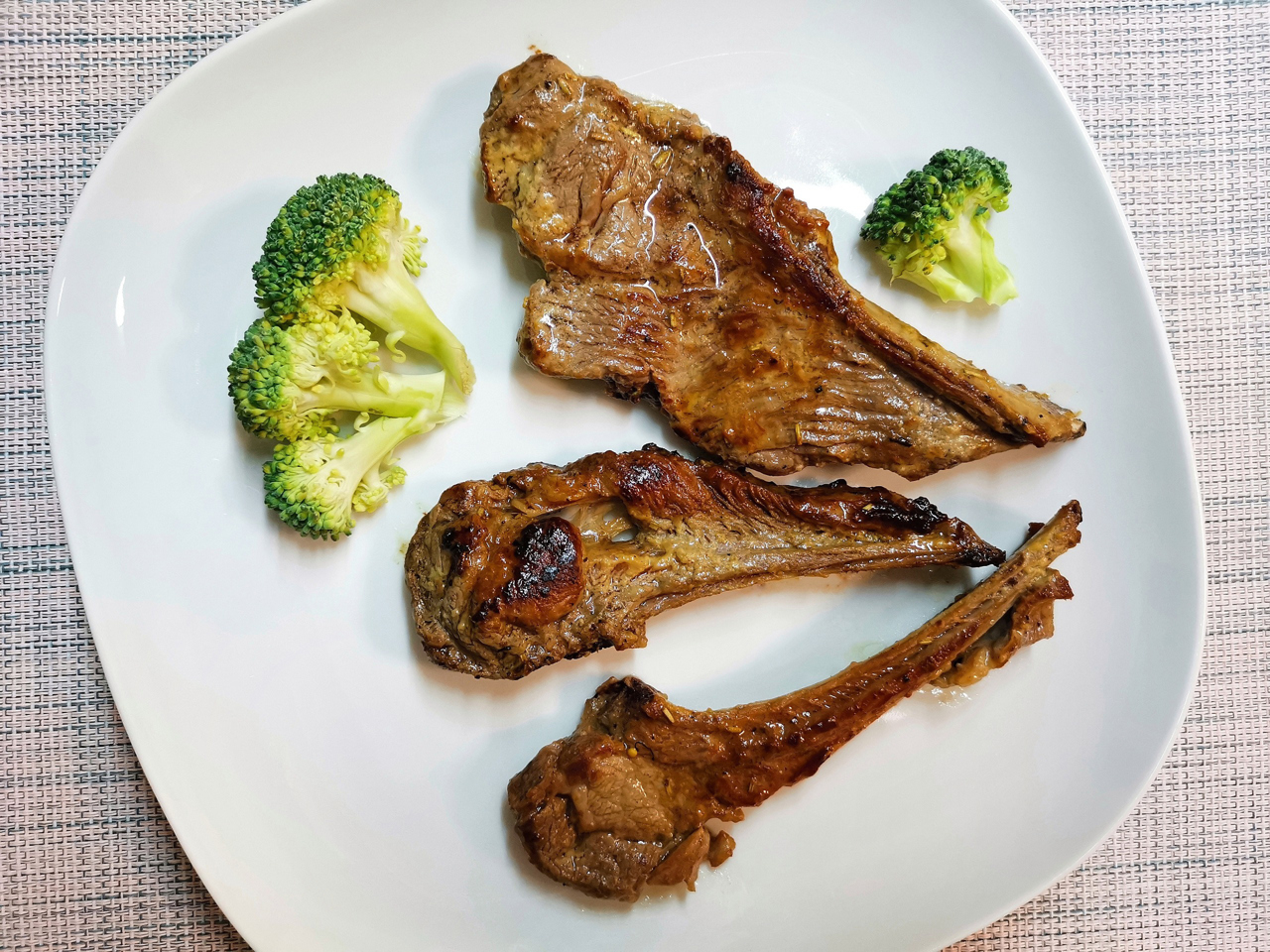 Lamb Chop on the Bone in Spicy Marinade