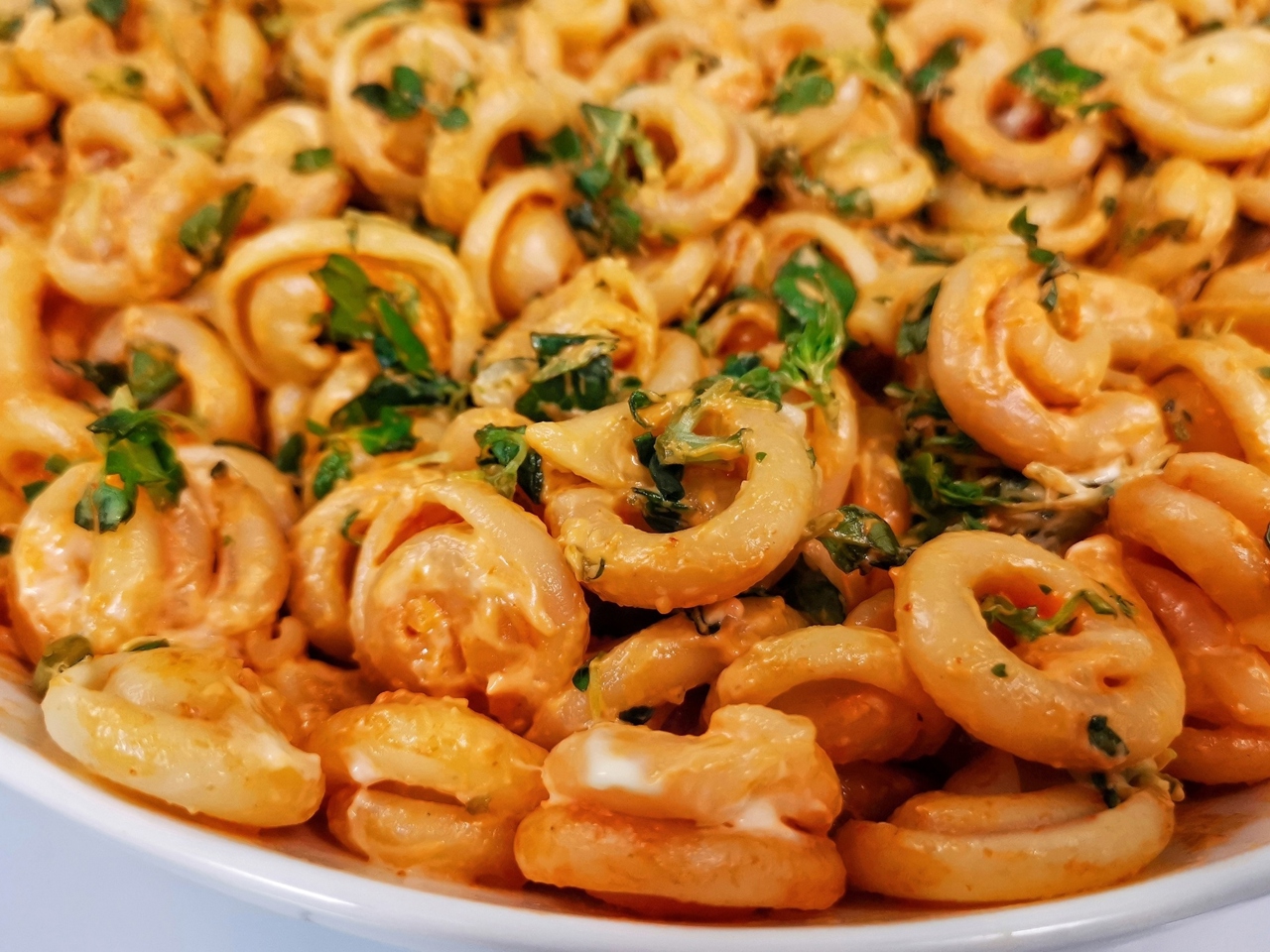 Pasta with Basil and Cheddar Cheese