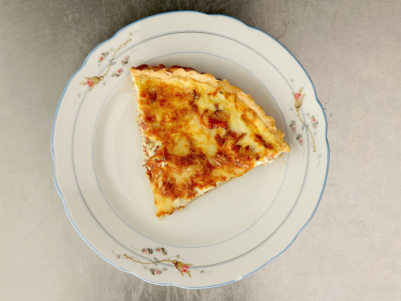 Quiche Lorraine with Sour Cream