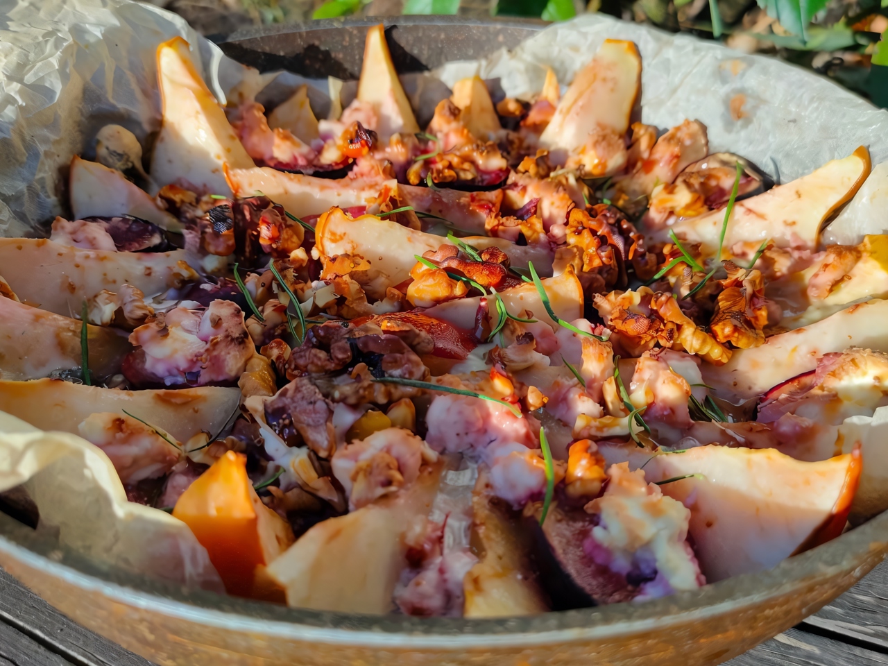Fruits with Cheese and Nuts