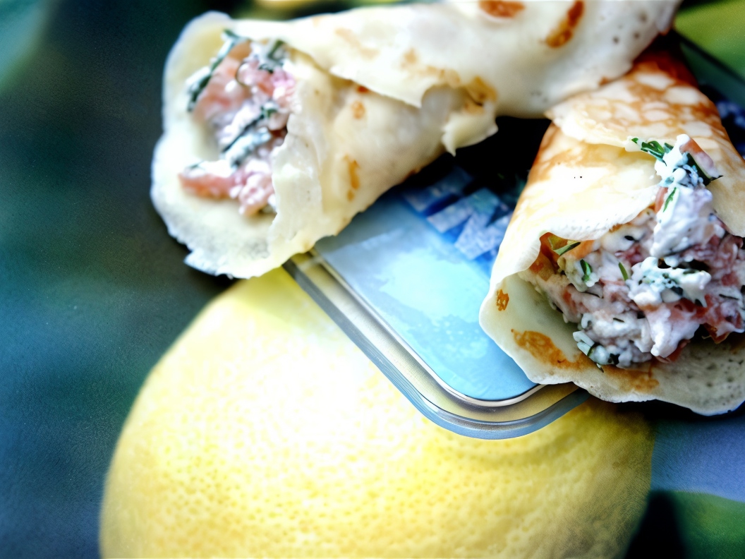 Cottage Cheese with Lightly Salted Salmon and Dill