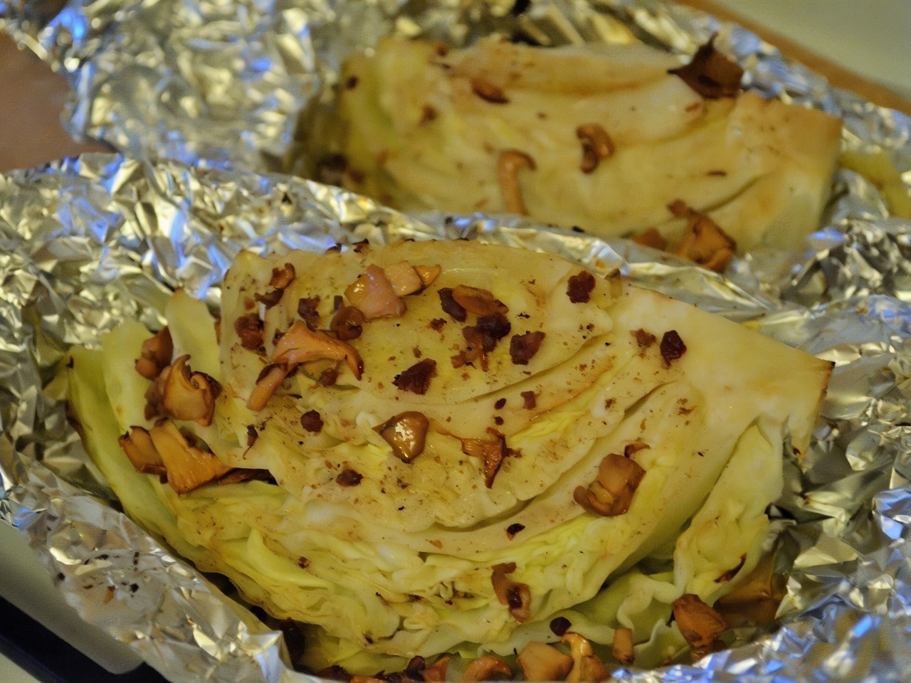 Baked Cabbage with Bacon and Chanterelles – European recipe