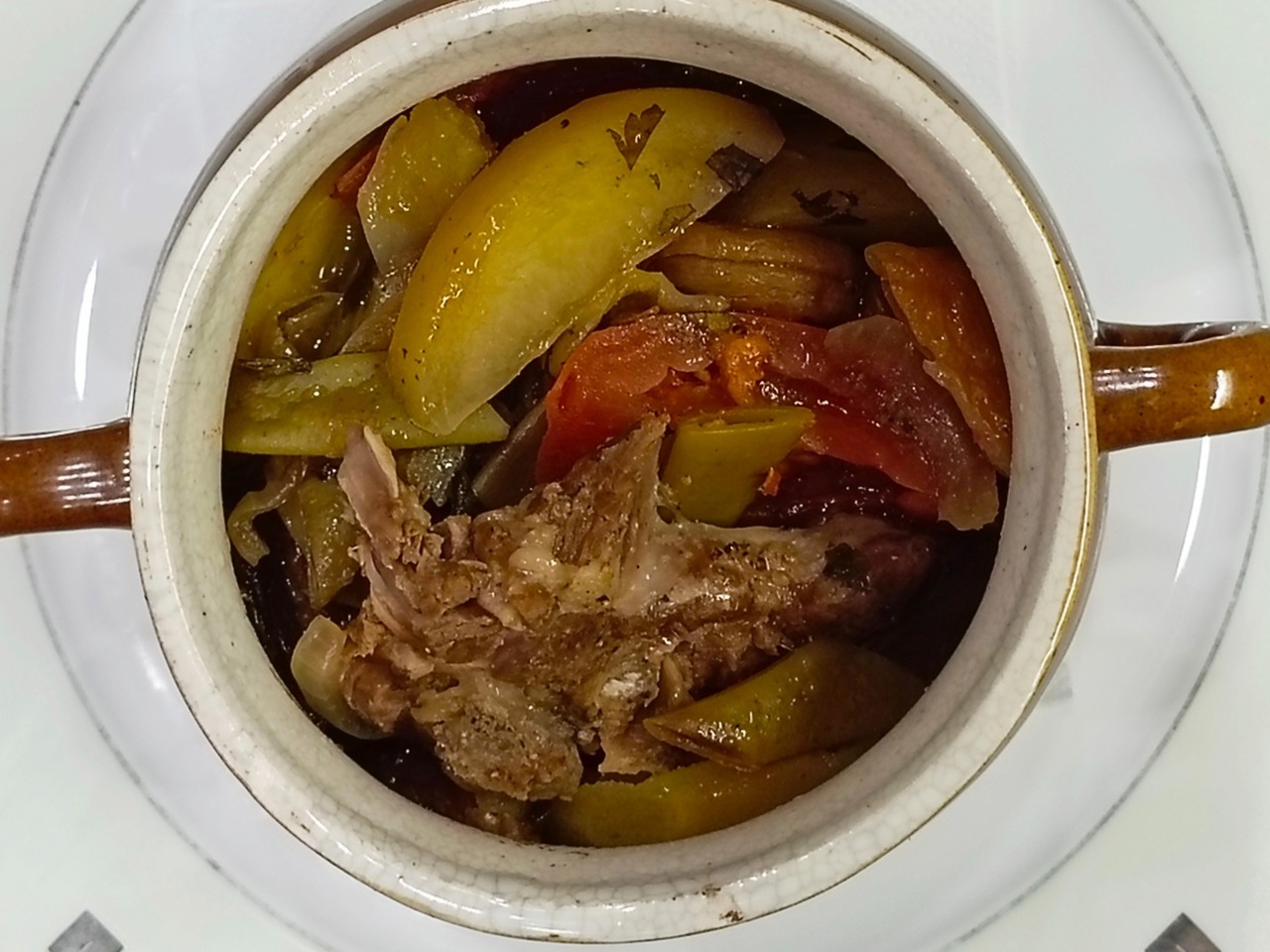 Lamb with Dried Apricots in a Pot