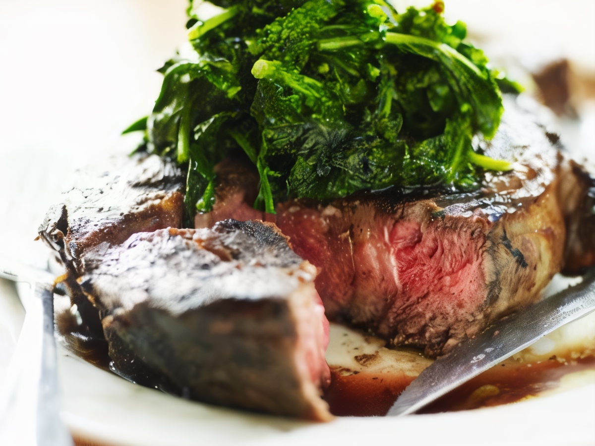 Beef Steak with Creamy Spinach and Blue Cheese – World recipe