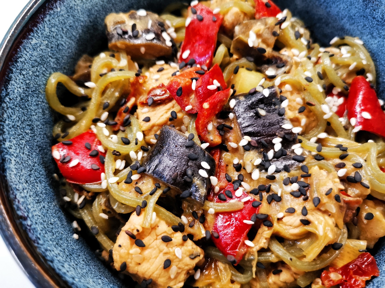 Shirataki Noodle Stir-Fry with Turkey