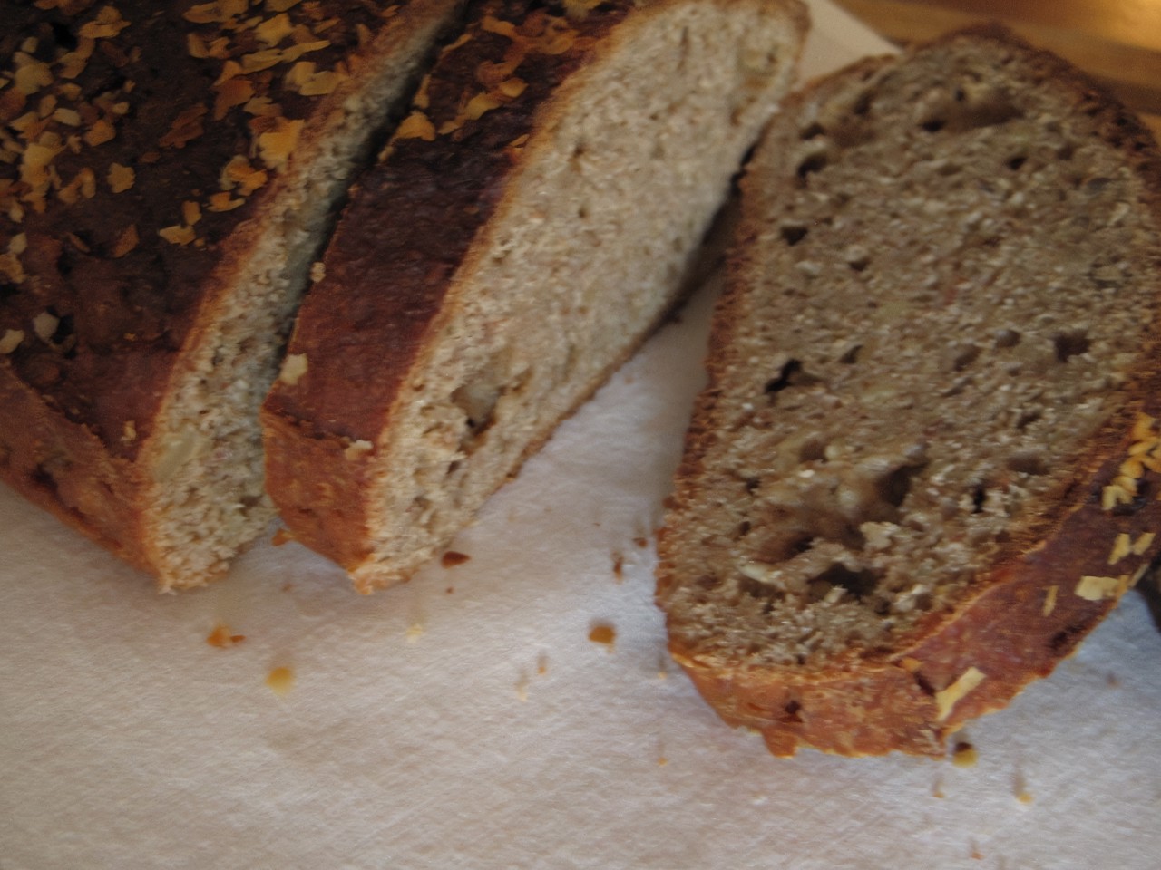 Banana Bread with Nuts and Whole Wheat Flour – European recipe