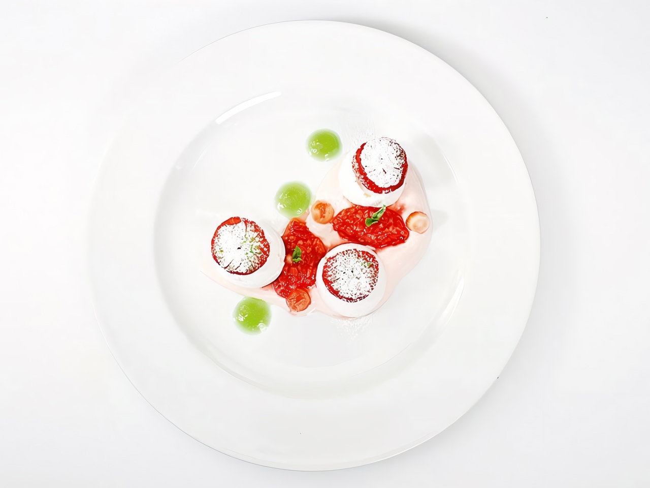 Pavlova Dessert