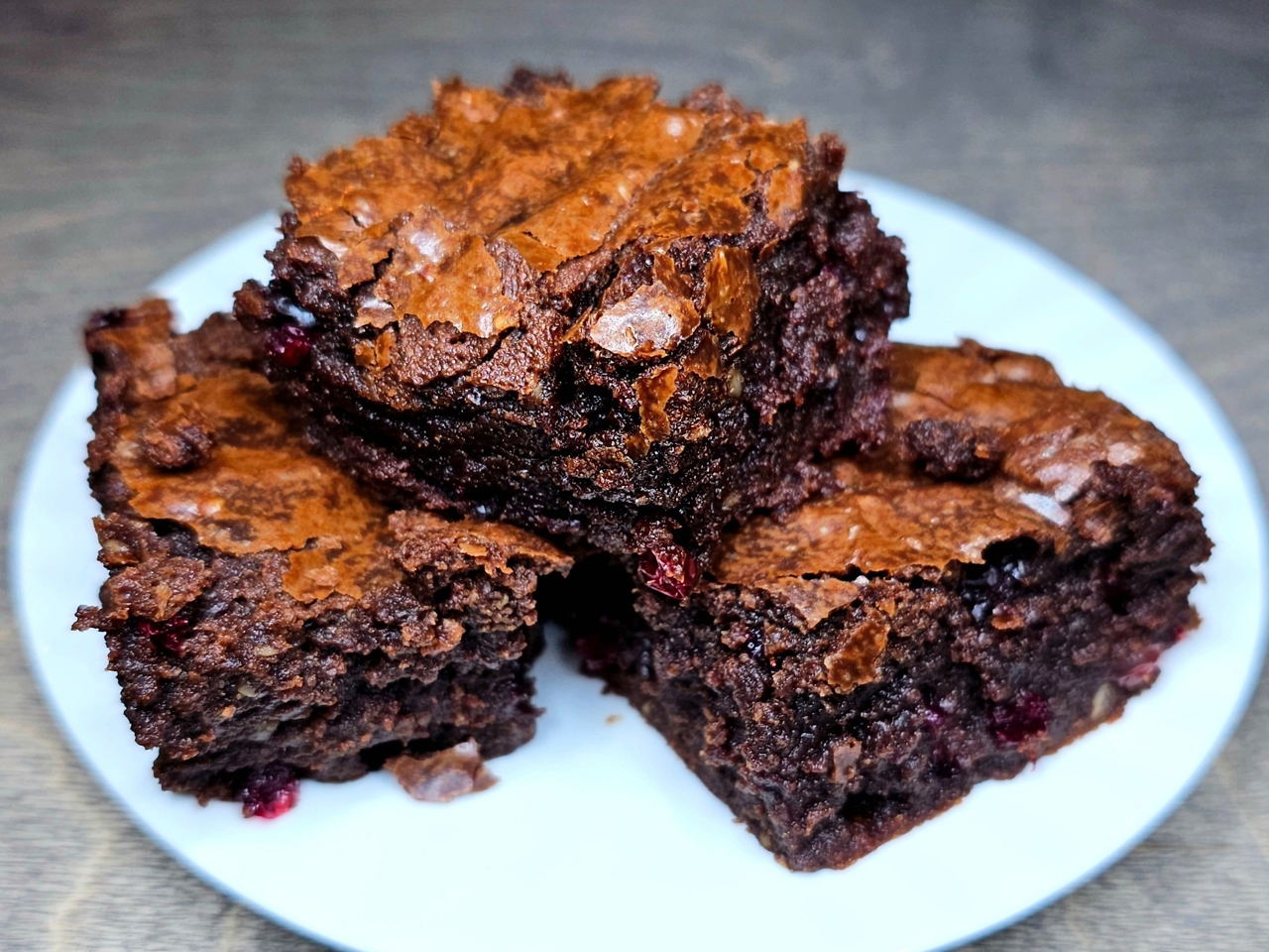 Brownies with Lingonberries and Almonds