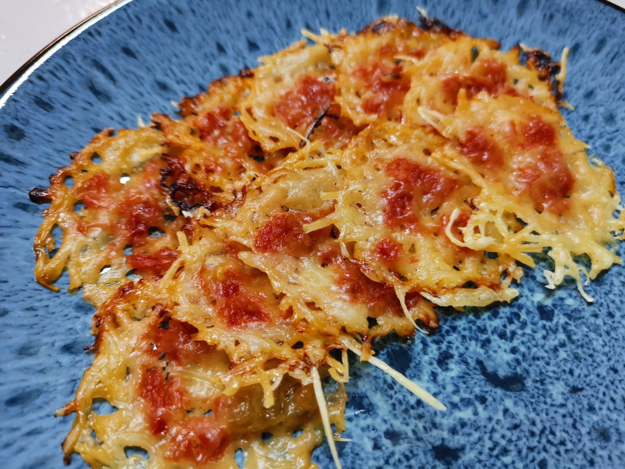 Spicy Goat Cheese Chips