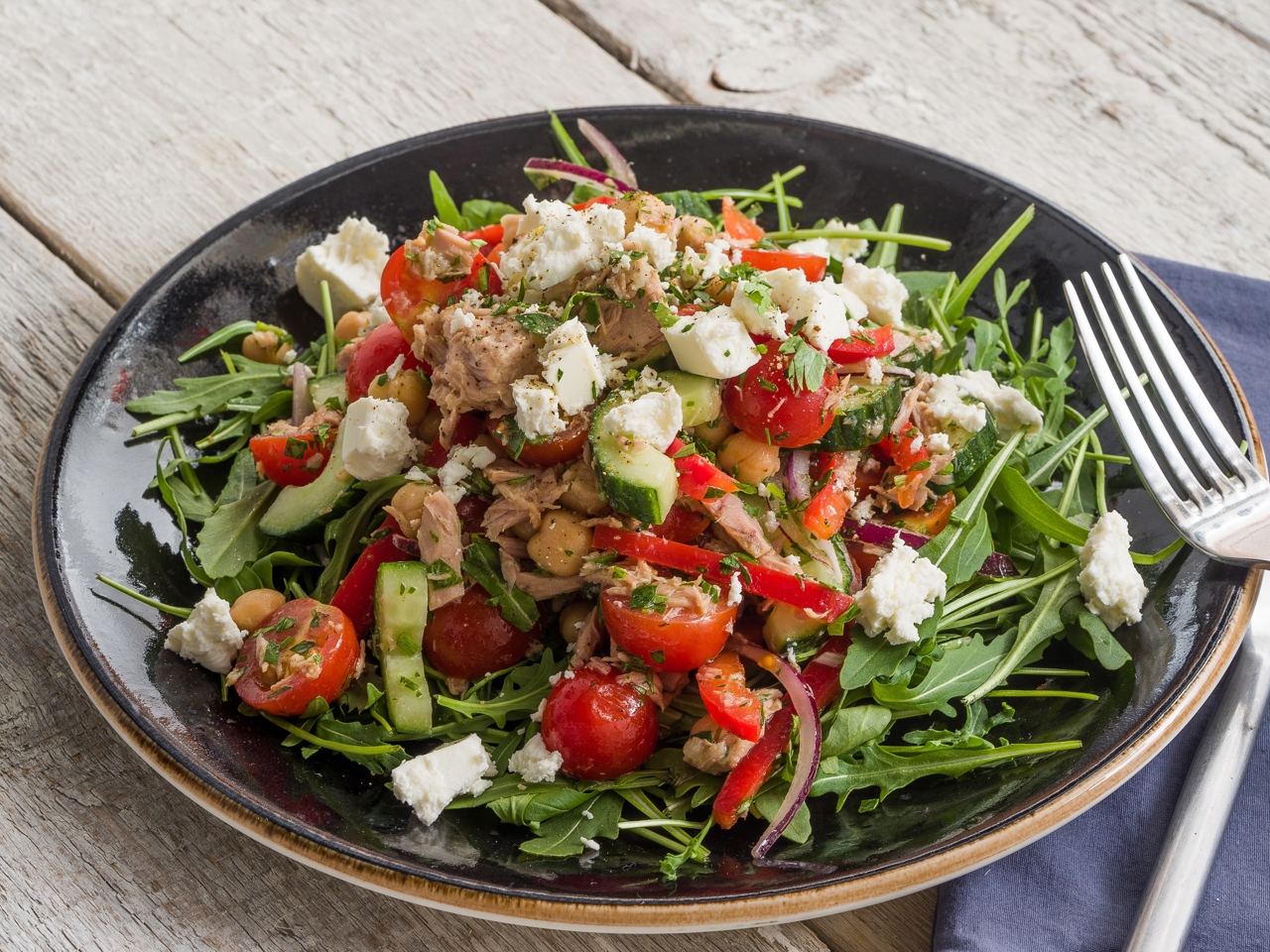 Chickpea Salad with Tuna