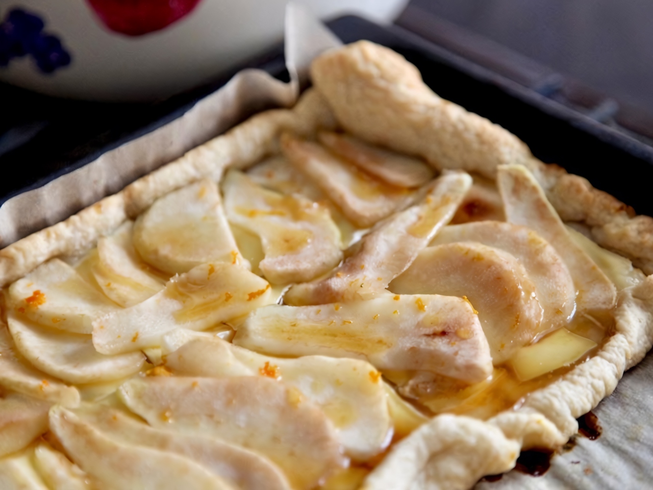 Camembert Cheese and Pear Pie
