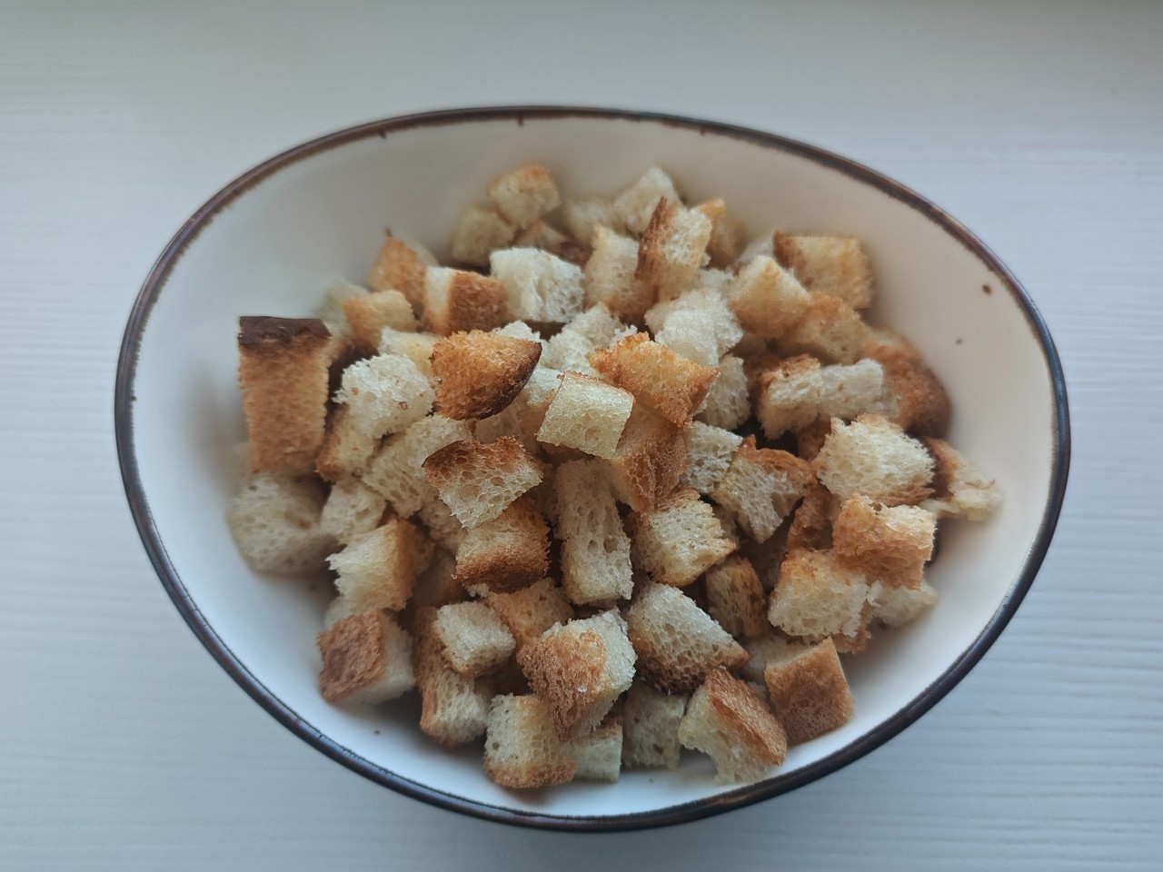 Homemade Garlic Croutons