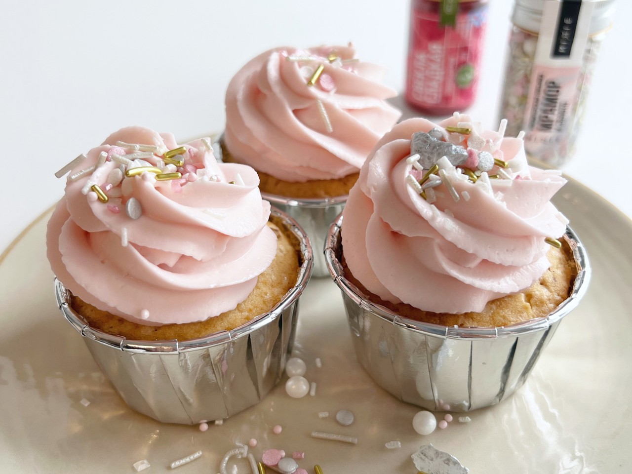 Vanilla Cupcakes with Raspberry Filling