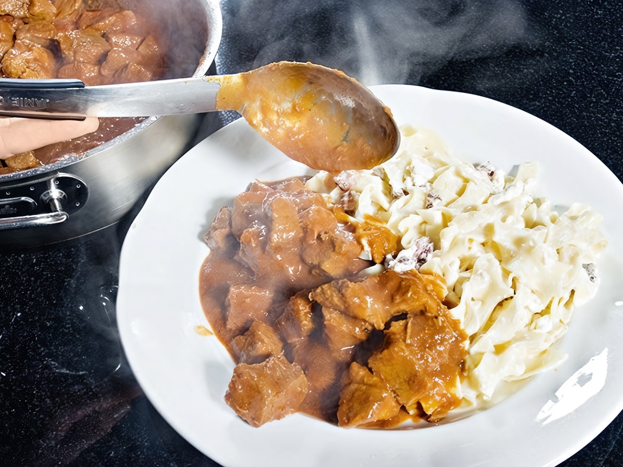 Pörkölt and Turoshcusa