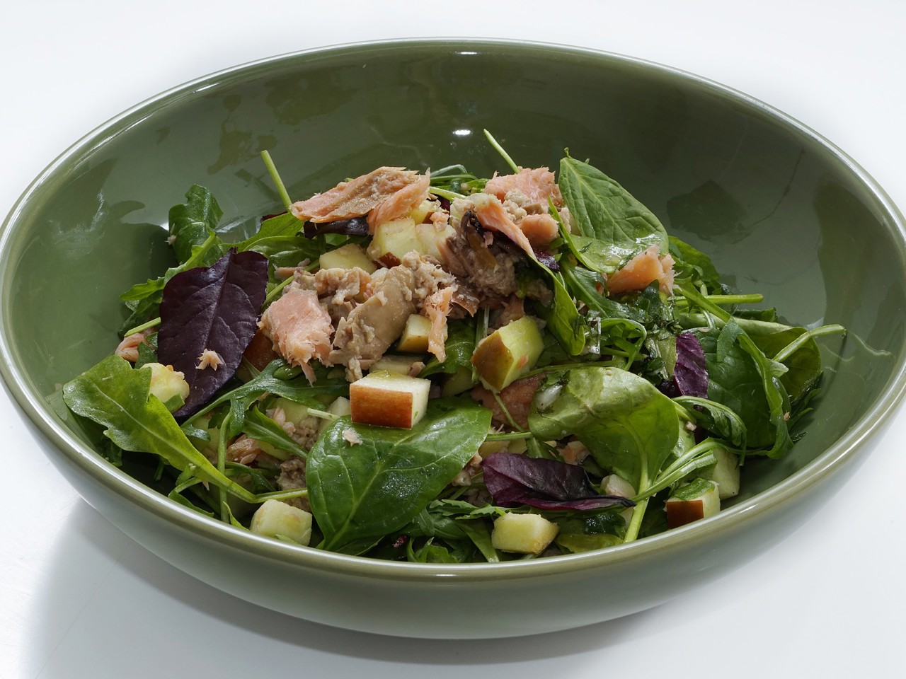 Salad with Cod Liver and Smoked Pink Salmon