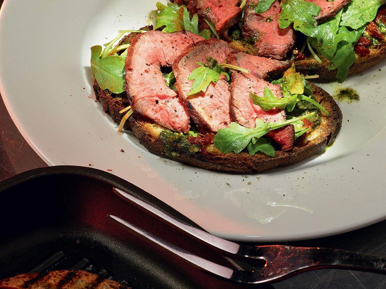 Bruschetta with Beef, Tomatoes, and Pesto