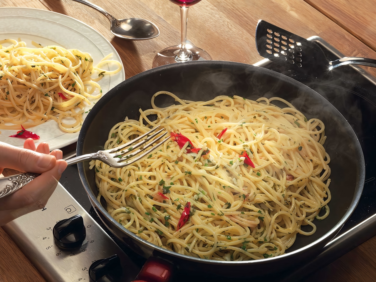 Spaghetti with Garlic and Butter