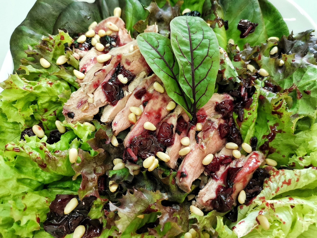 Duck Salad with Cherry Dressing